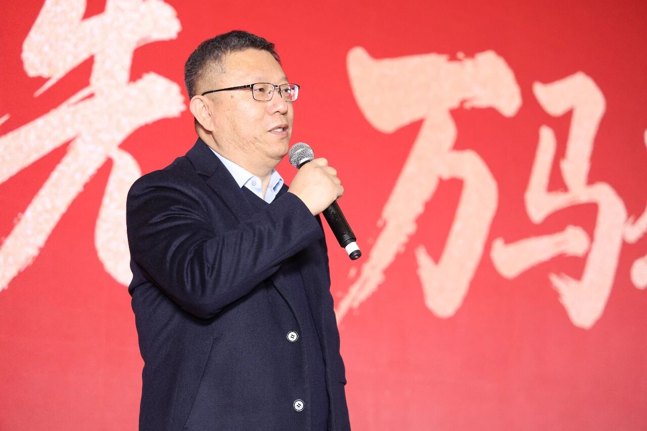 一馬當(dāng)先，萬馬奔騰丨艾普智能2026年會盛典暨表彰大會圓滿結(jié)束！